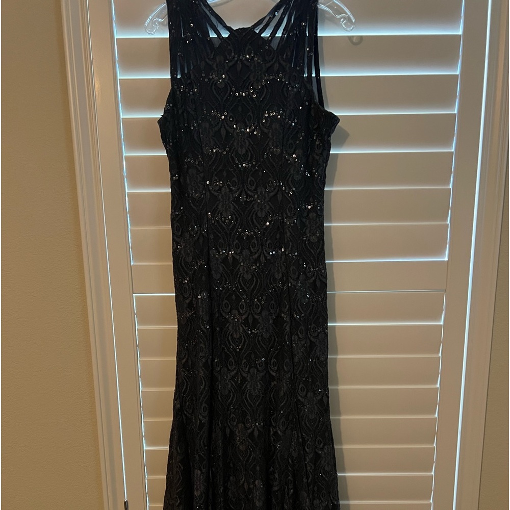 Full length beaded silver dress, only worn once. Size 8